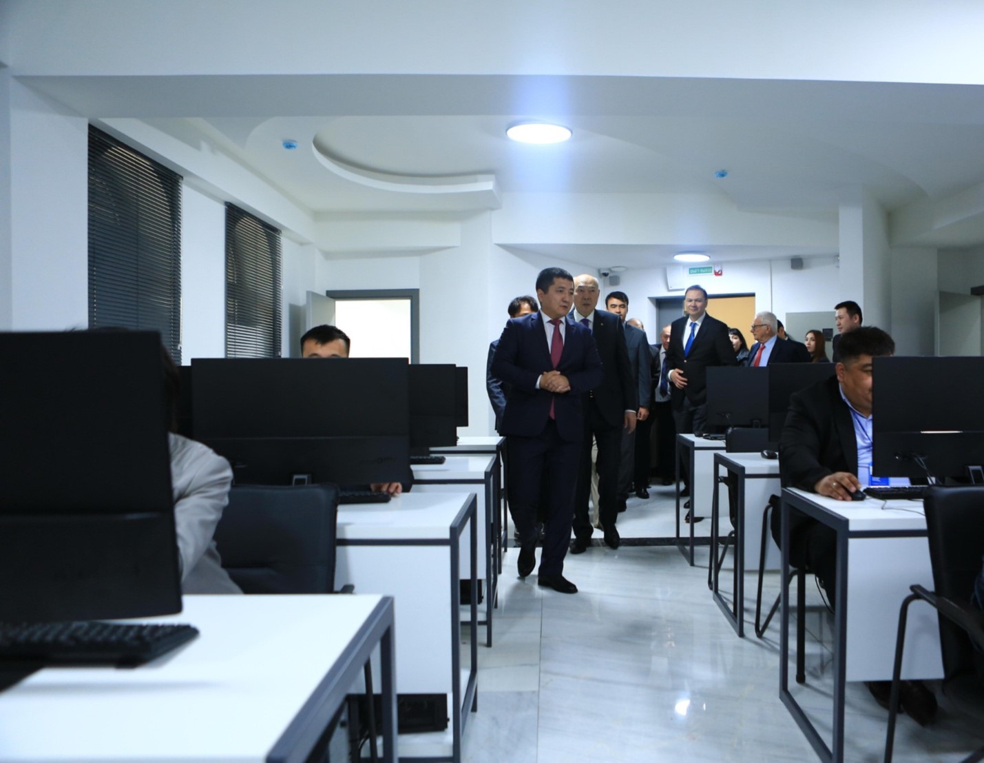 Алматыда ғылым мен индустрияның дамуына жаңа бағыт айқындайтын Озық технологиялар орталығы ашылды