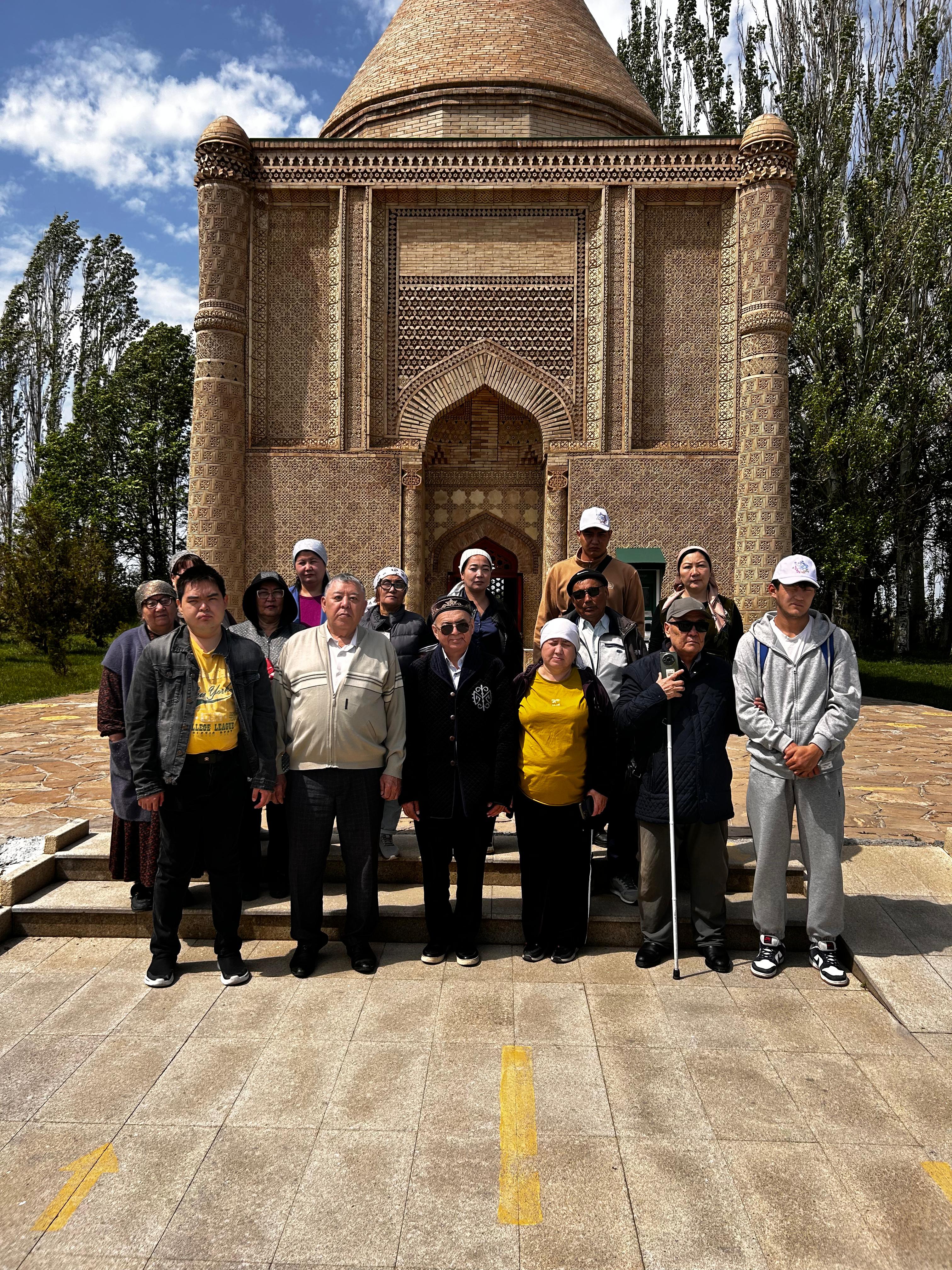 ЗАҒИП ОҚЫРМАНДАР «izi.TRAVEL»  ЖОБАСЫ АЯСЫНДА ТАРАЗ ҚАЛАСЫНЫҢ КИЕЛІ ЖЕРЛЕРІН АРАЛАДЫ