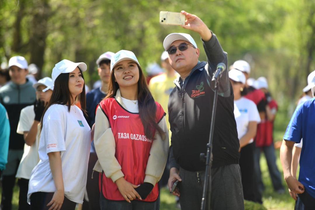 Алматы облысында «Таза Қазақстан» акциясы аясында Президенттің қатысуымен телекөпір өтті