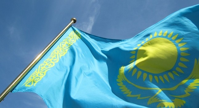 Ту алып, көлік мінді