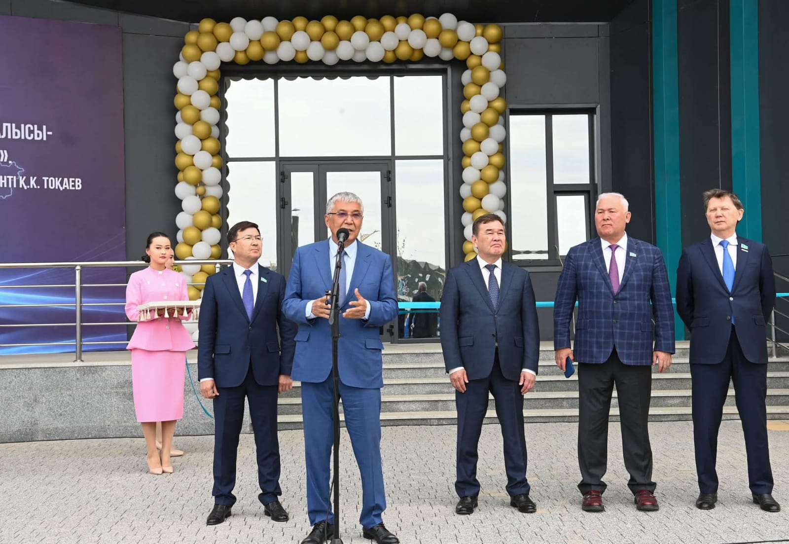 Президент саябағының сәулетіне сән қосқан нысан