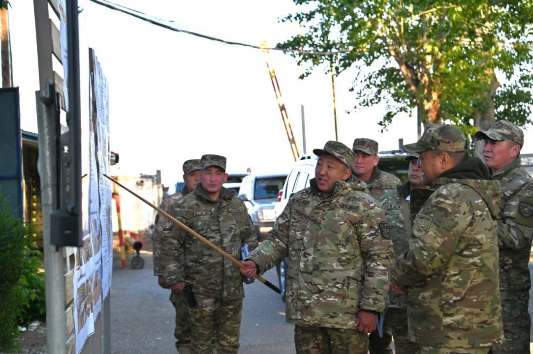 Бас штаб бастығы еліміздің шығысындағы гарнизондарда жауынгерлік дайындықтың ұйымдастырылуын тексерді