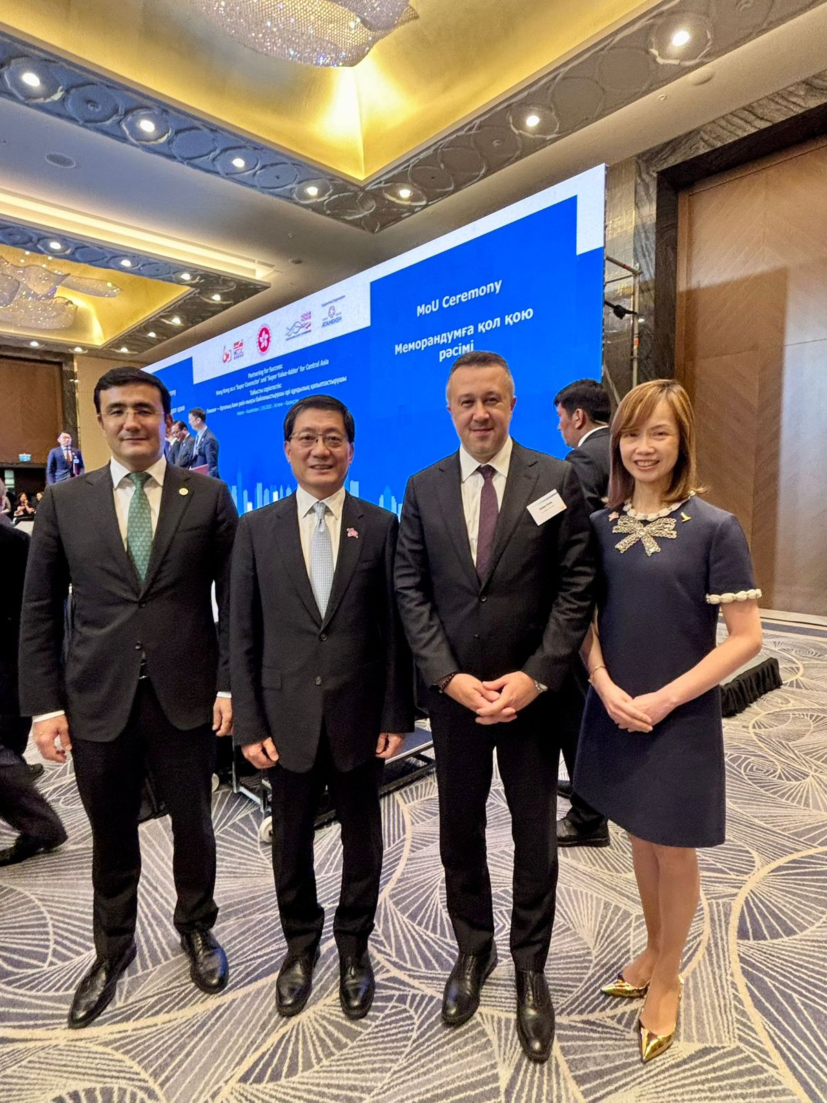 Алматы халықаралық әуежайы мен Cathay Pacific әуе компаниясы Алматыға рейстерді 2027 жылдың бірінші тоқсанында іске қосу жөніндегі өзара түсіністік және жоспар туралы меморандумға қол қойды*