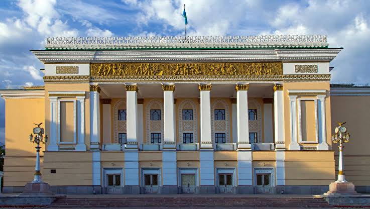 АБАЙ АТЫНДАҒЫ ҚАЗАҚ ҰЛТТЫҚ ОПЕРА ЖӘНЕ БАЛЕТ ТЕАТРЫ 93-ШІ МАУСЫМНЫҢ АШЫЛУЫНА ОРАЙ «МҰРА» OPEN-AIR ГАЛА-КОНЦЕРТІН ҰСЫНАДЫ
