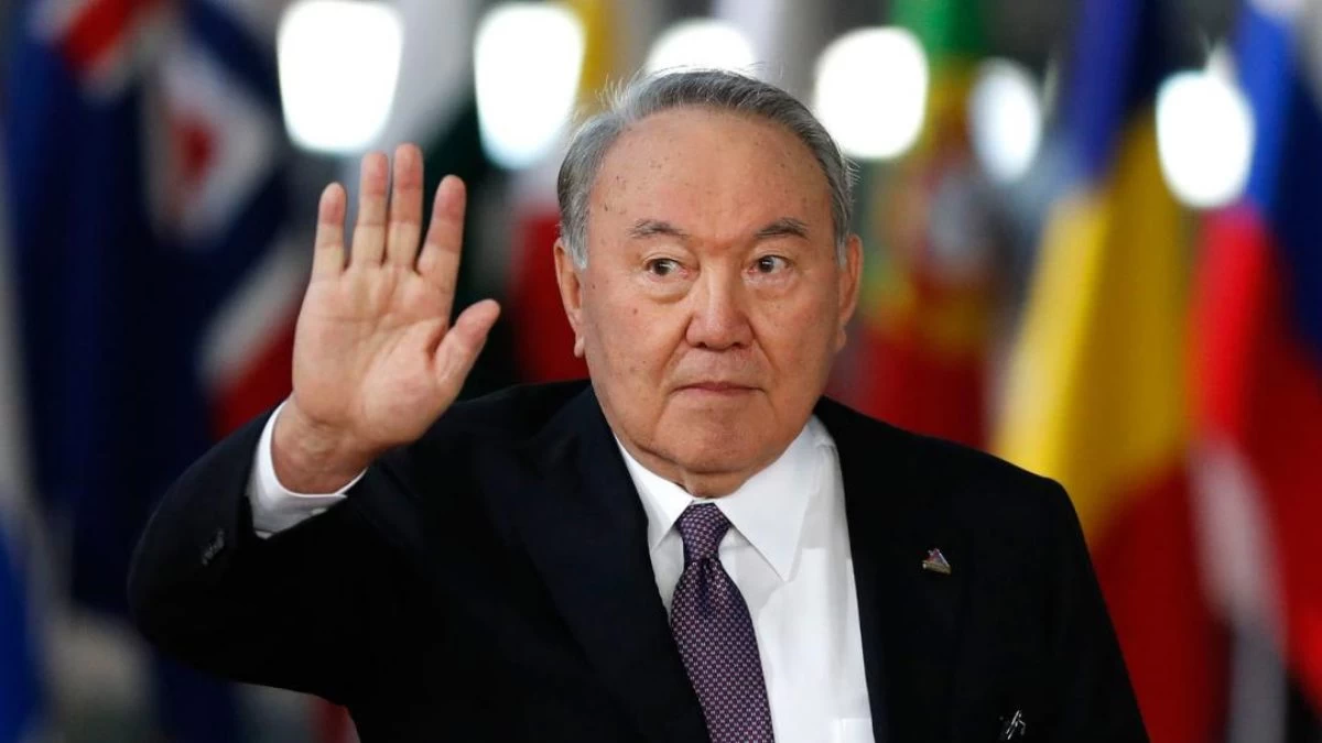 Назарбаев «КТК» телеарнасының акцияларын сатып алды