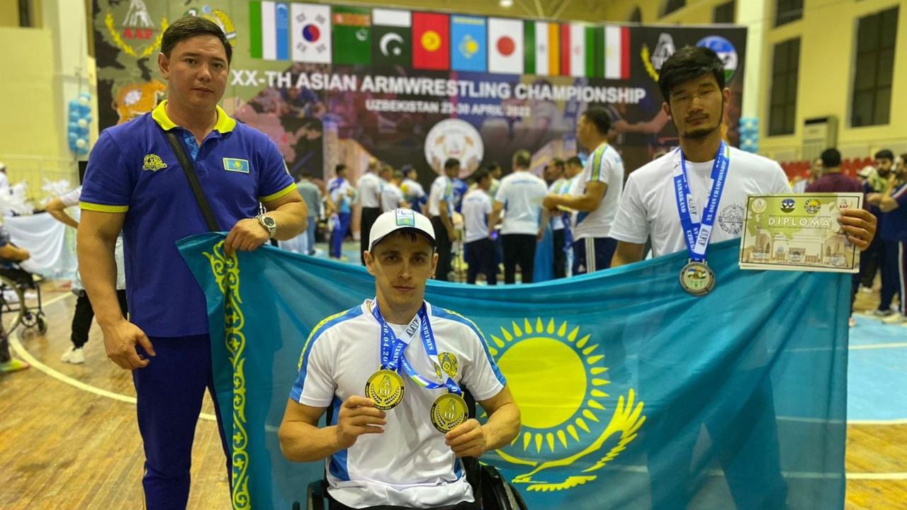 Қарағандылық спортшылар қол күресінен парачемпионатта алтын және күміс медаль жеңіп алды