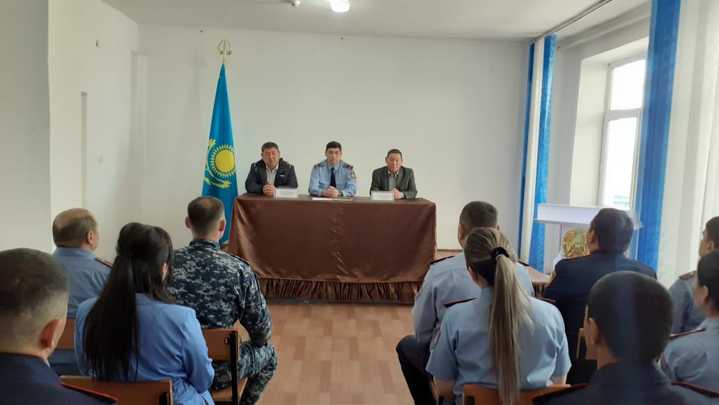 Жас мамандармен сала ардагерлерімен кездесті