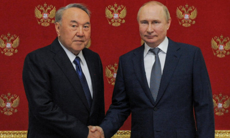 Назарбаев Путинмен  неге кездесті?