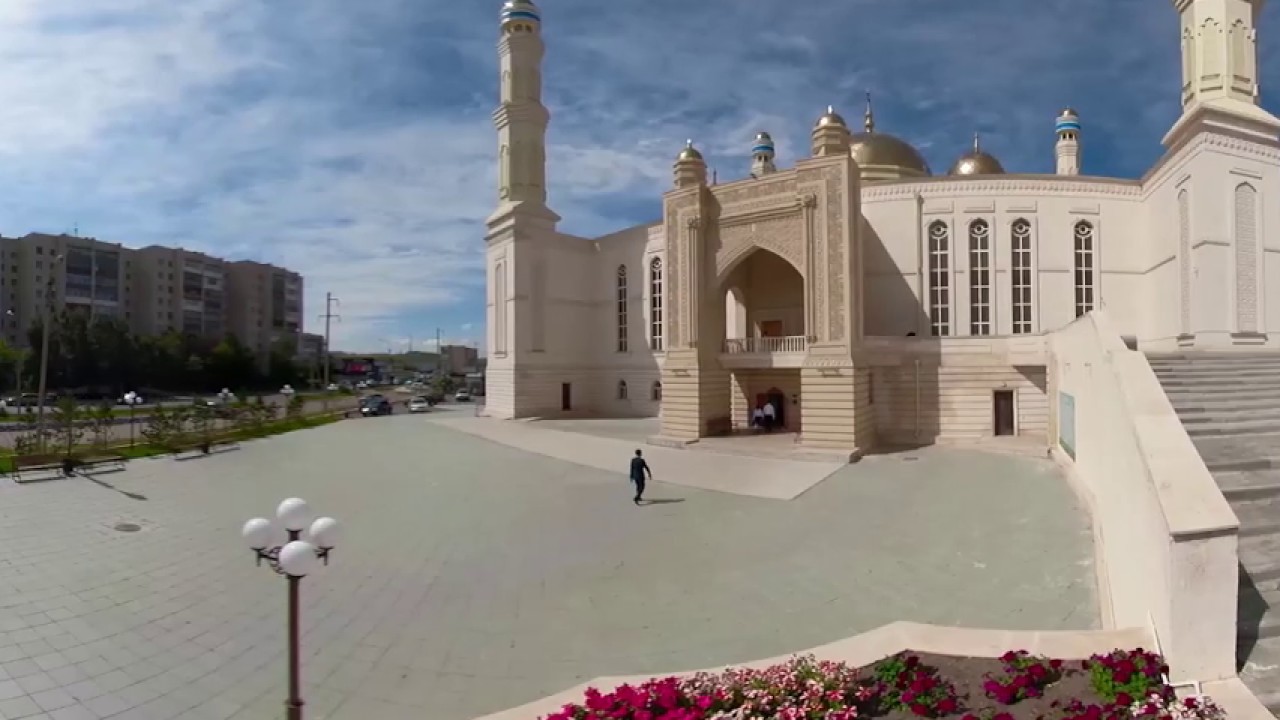 Әкім айт   намазын оқыды, жаңа мешітті де ашты