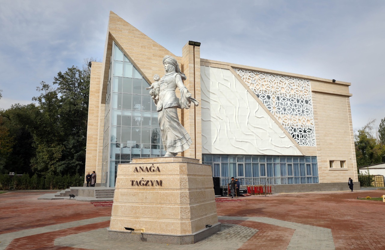 Тараз төрінде «Анаға тағзым» орталығы ашылды