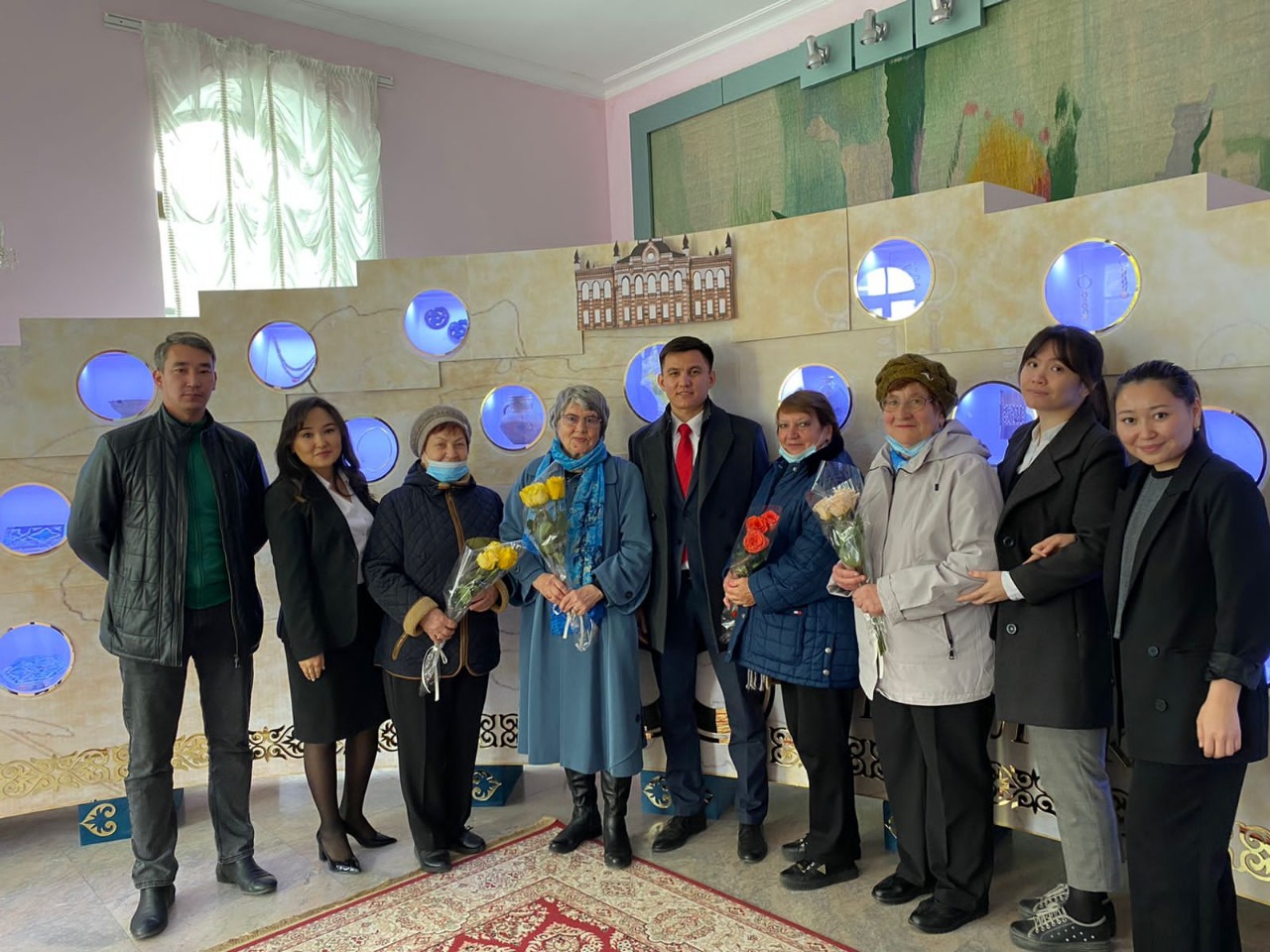 Зейнеткерлер басты  назарда  