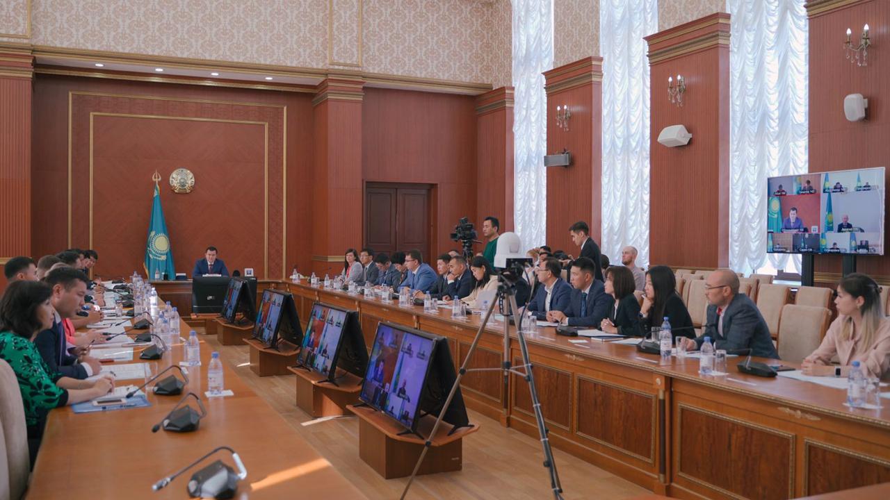 "Дипломмен - ауылға!": Қарағанды облысында бағдарламаға қатысушыларға қандай қолдау көрсетіледі
