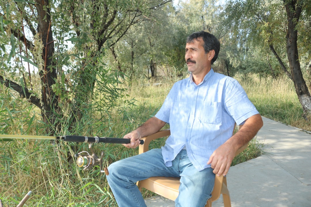 КӨЛІНДЕ БАЛЫҒЫ ТУЛАҒАН 
