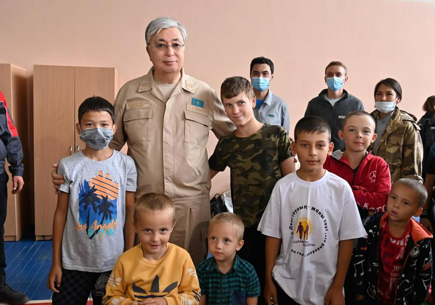 Тоқаев орман өртінен зардап  шеккендермен кездесті