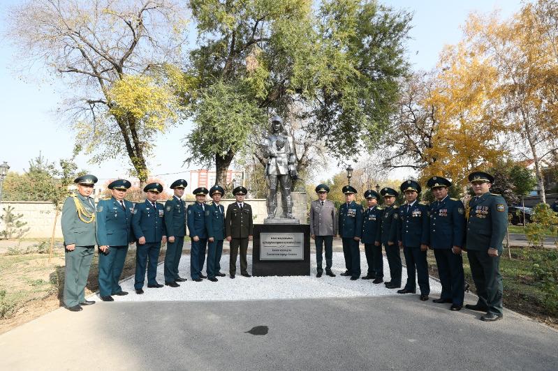    Алматыда Құтқарушыларға ескерткіш қойылды