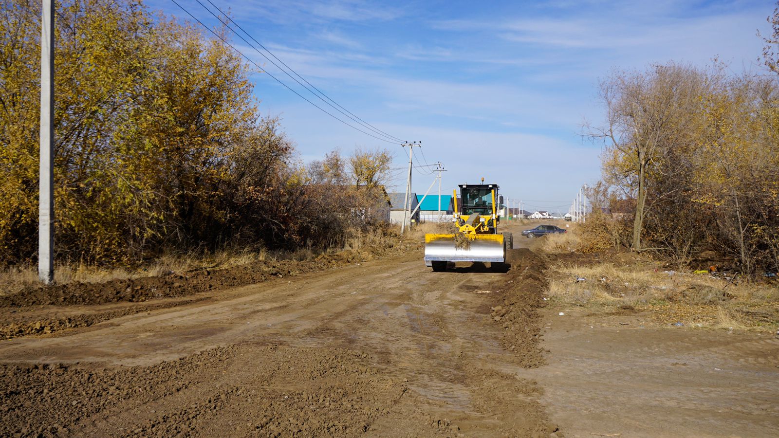 Жолдар жөнделіп,  көшелер жаңа кейіпке енуде