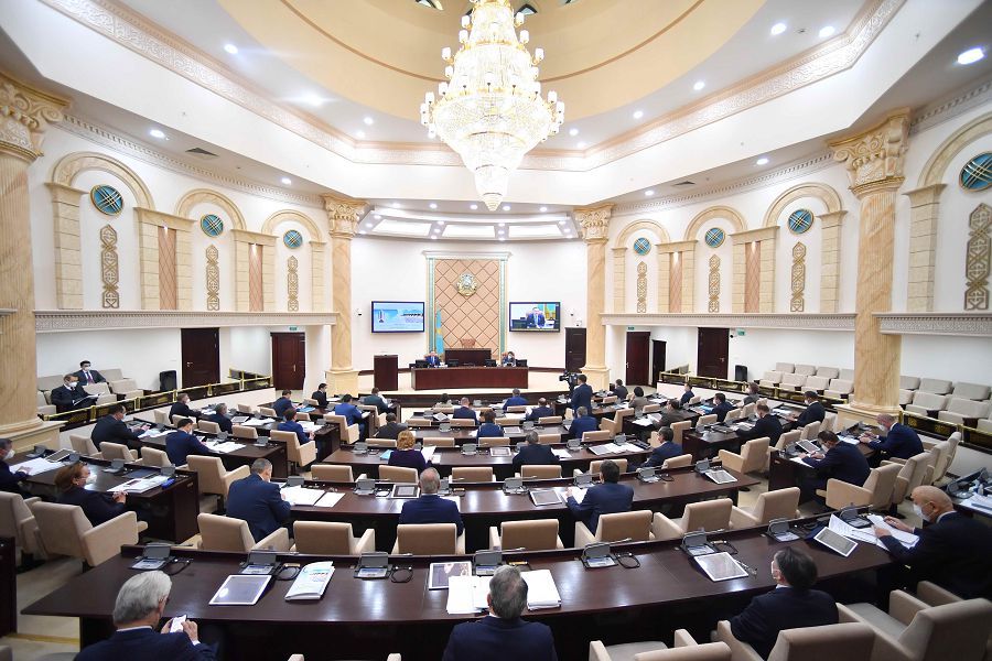 ҮКІМЕТ САҒАТЫНДА ЕЛЕУЛІ МӘСЕЛЕЛЕР КӨТЕРІЛДІ