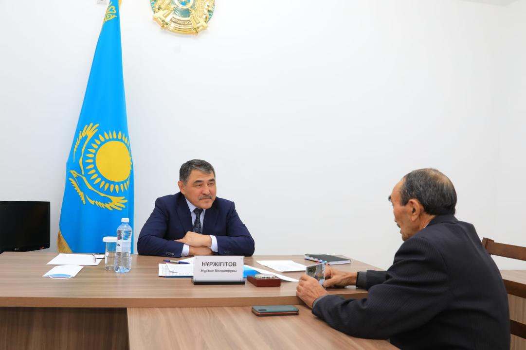 Облыс әкімі азаматтарды жеке мәселелері бойынша қабылдады