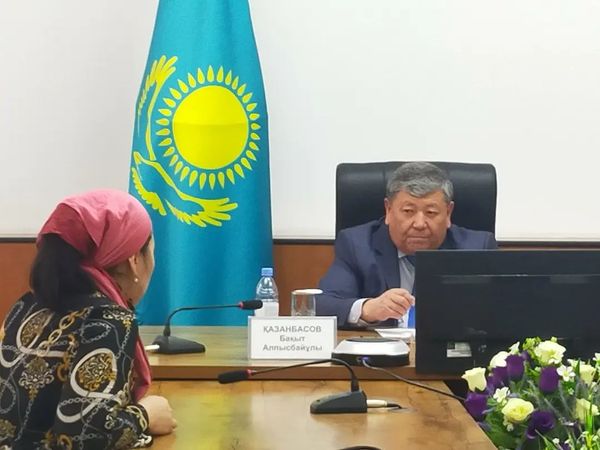 АУДАН ӘКІМІНІҢ ЖЕКЕ ҚАБЫЛДАУЫНДА