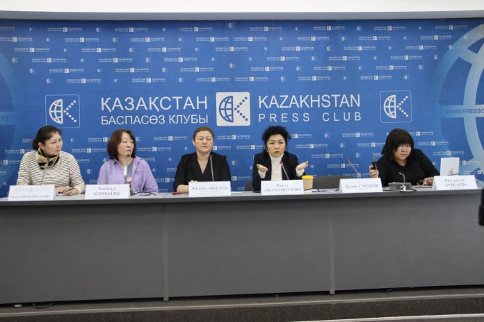 БАҚ ТУРАЛЫ ЗАҢ ЖОБАСЫ КІМГЕ ЖАҚПАЙ ТҰР?