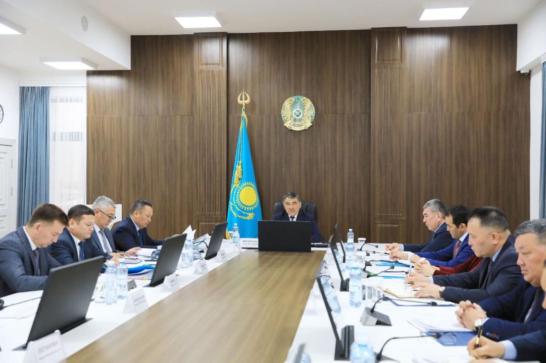 Нұржан Нұржігітов: Мемлекеттік қызметшілер заң мен тәртіпті алдымен өздері сақтауы керек