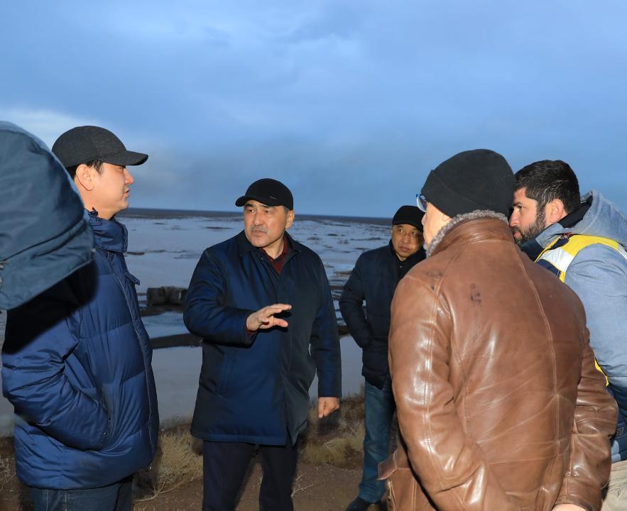 Нұржан Нұржігітов су шайған «Күрті-Бұрылбайтал» айналма жол бөліктерін қалпына келтіру жұмыстарымен танысты