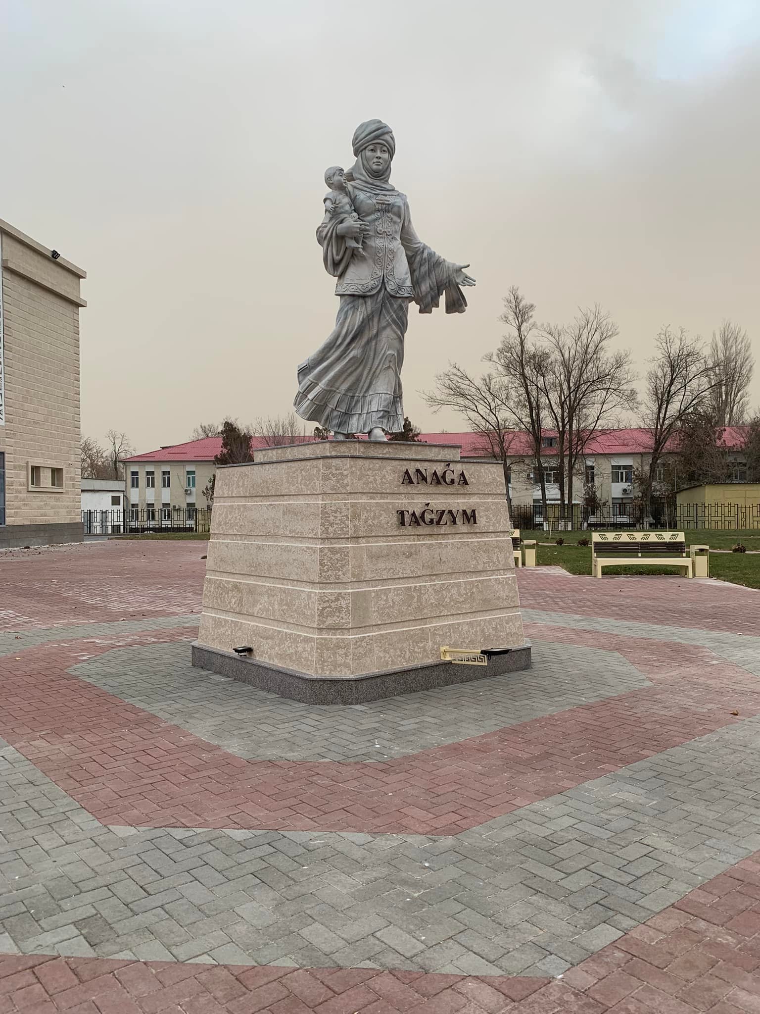 ТОҚСАННЫҢ ТОҚЫРАУЫНДА «ЕТІГІМЕН СУ КЕШКЕН» ЕР АНАЛАР