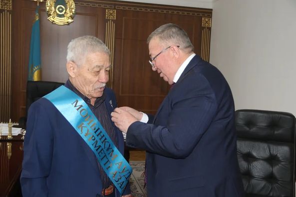 Ауылшаруашылығының ардагері марапатталды