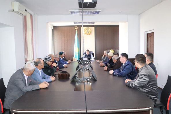 Аудан әкімі ақсақалдармен кездесті