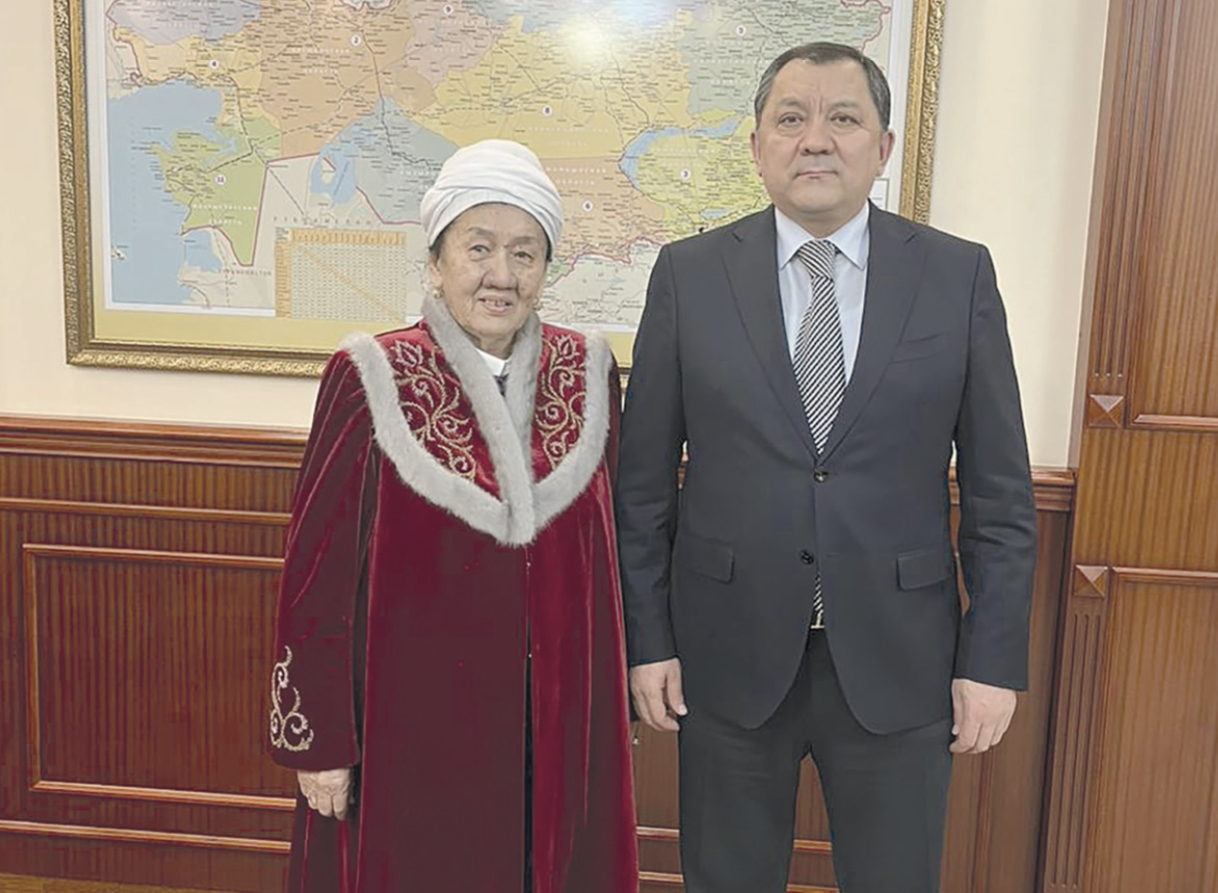 Өңір басшыларымен іскерлік кездесулер