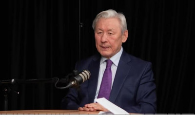 Конституция неге өзгеруде? Сарапшы өткір сұрақтарға нақты жауап берді