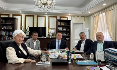 Қонаевтағы облыс әкімімен тағылымды жүздесу